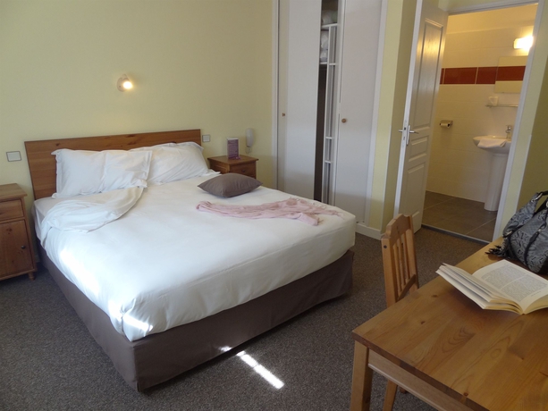Imagen de la habitación del Hotel Akena Le Prado. Foto 9