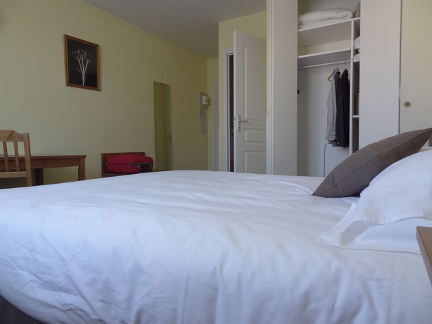 Imagen de la habitación del Hotel Akena Le Prado. Foto 11