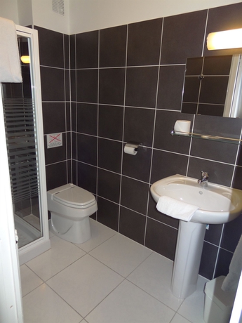 Imagen de la habitación del Hotel Akena Le Prado. Foto 12