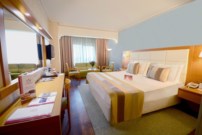 Imagen de la habitación del Hotel Akgun Istanbul, WorldHotels Crafted Collection. Foto 3