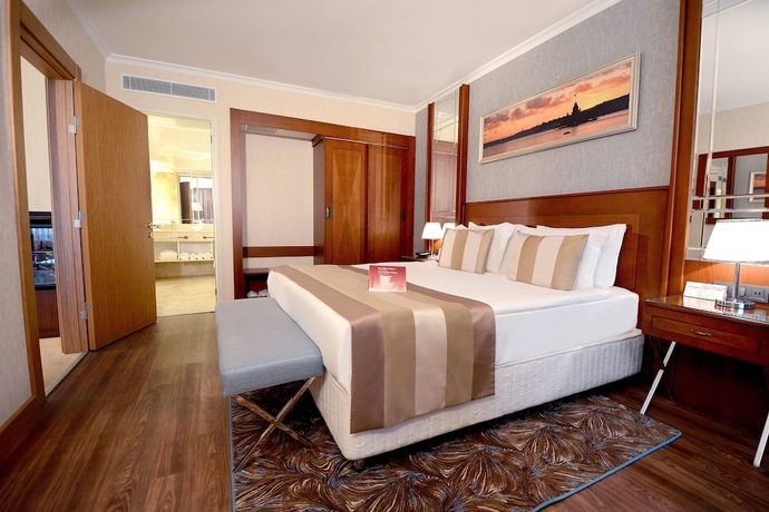 Imagen de la habitación del Hotel Akgun Istanbul, WorldHotels Crafted Collection. Foto 7