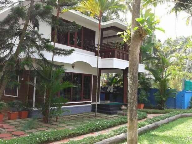 Imagen general del Hotel Akhil Beach Resort. Foto 7