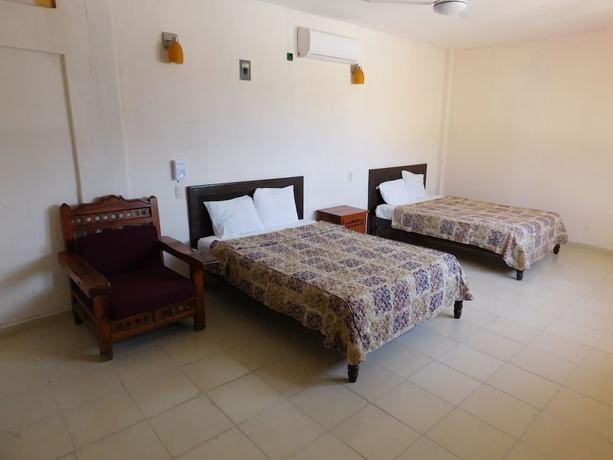 Imagen de la habitación del Hotel Akimpech. Foto 9