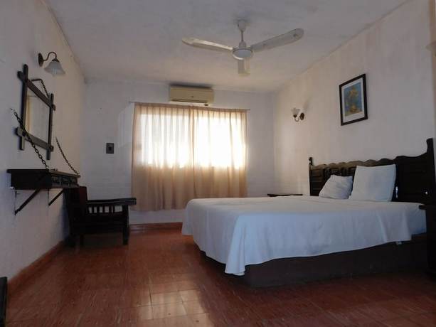 Imagen de la habitación del Hotel Akimpech. Foto 10