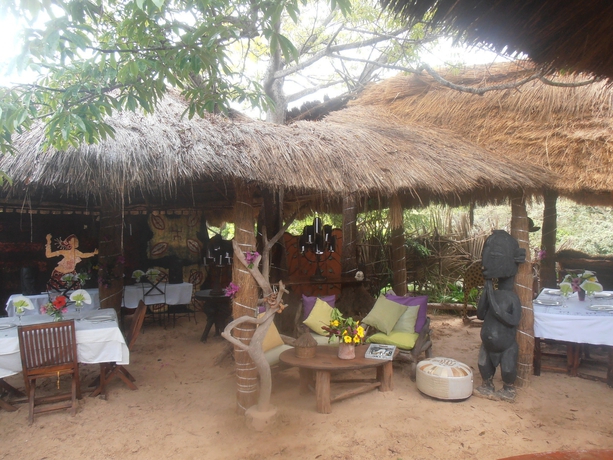 Imagen del bar/restaurante del Hotel Akine Dyioni Lodge. Foto 2