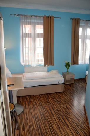 Imagen de la habitación del Hotel Akira Bed and Breakfast. Foto 3