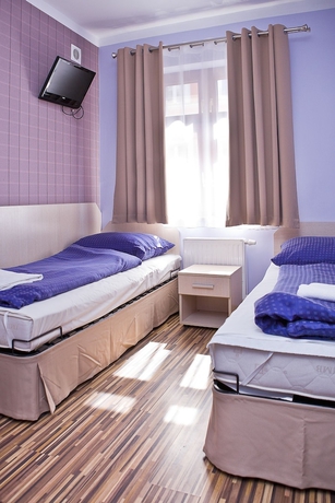 Imagen de la habitación del Hotel Akira Bed and Breakfast. Foto 12