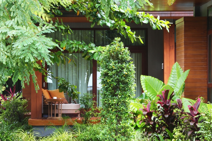 Imagen de los exteriores del Hotel Akira Lipe Resort. Foto 13