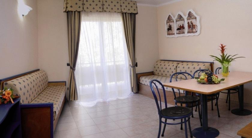 Imagen general del Hotel Akiris. Foto 8