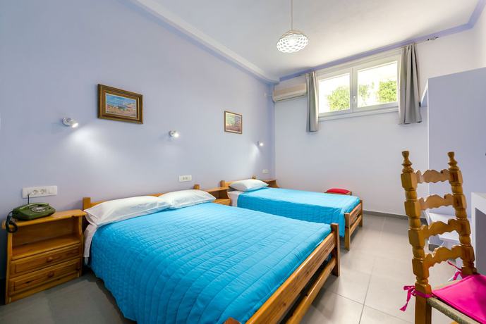 Imagen de la habitación del Hotel Akis. Foto 3