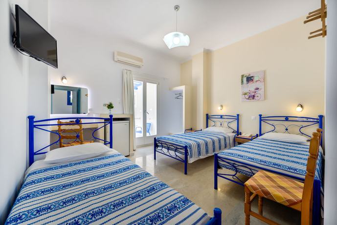 Imagen de la habitación del Hotel Akis. Foto 4