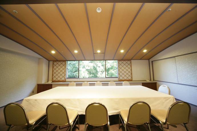 Imagen de los interiores del Hotel Akiu Resort Crescent. Foto 13
