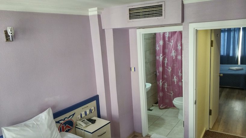 Imagen de la habitación del Hotel Akkus. Foto 9