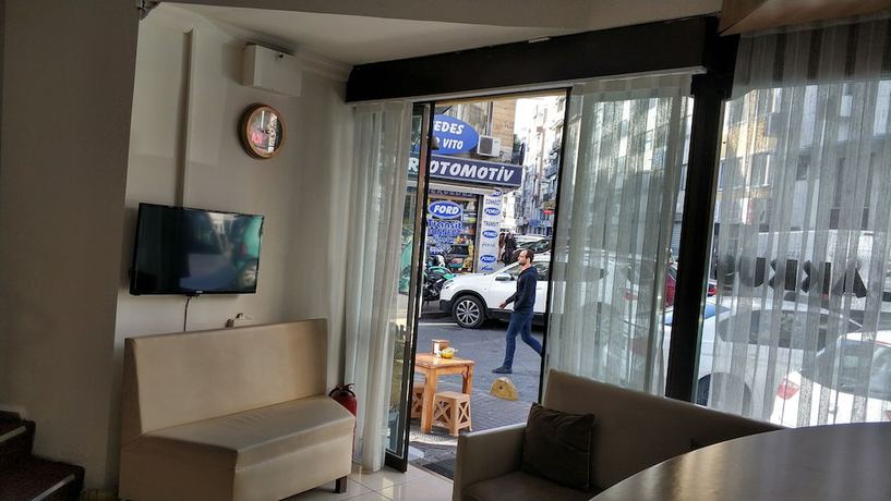 Imagen de los interiores del Hotel Akkus, Fatih. Foto 18