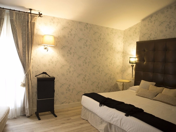 Imagen de la habitación del Hotel Akla Palacio Torre De Ruesga. Foto 9