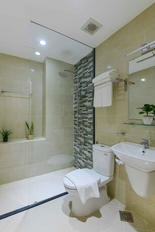 Imagen de la habitación del Hotel Akoya Saigon Central. Foto 15