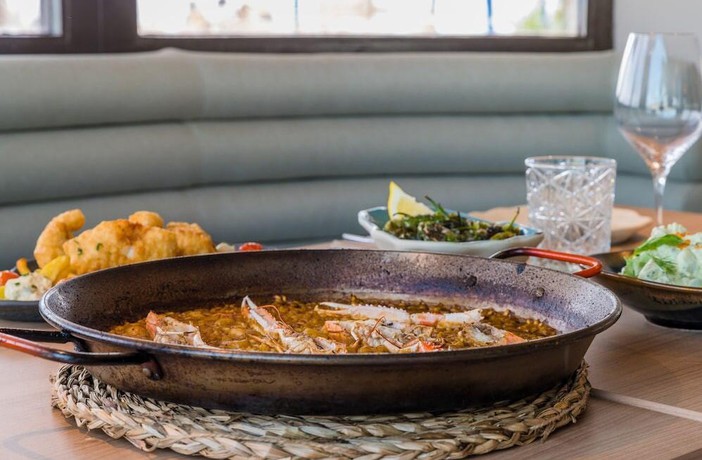 Imagen del bar/restaurante del Hotel Akquaaa Boutique. Foto 3