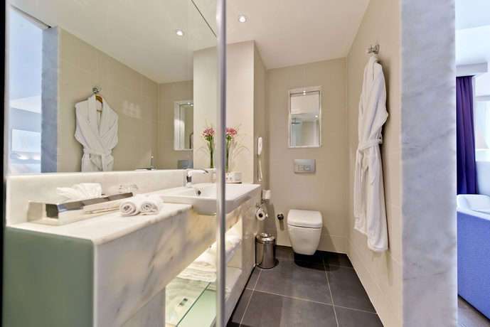 Imagen de la habitación del Hotel Akra Antalya. Foto 9