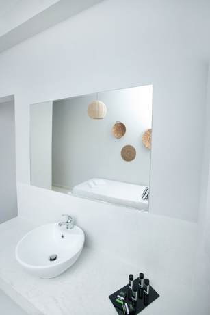 Imagen de la habitación del Hotel Akra Morea and Residences. Foto 6