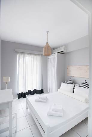 Imagen de la habitación del Hotel Akra Morea and Residences. Foto 10