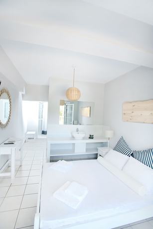 Imagen de la habitación del Hotel Akra Morea and Residences. Foto 12