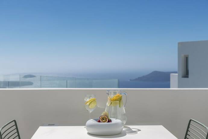 Imagen general del Hotel Akra Suites and Spa. Foto 1