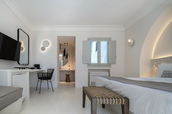 Imagen de la habitación del Hotel Akra Suites and Spa. Foto 12