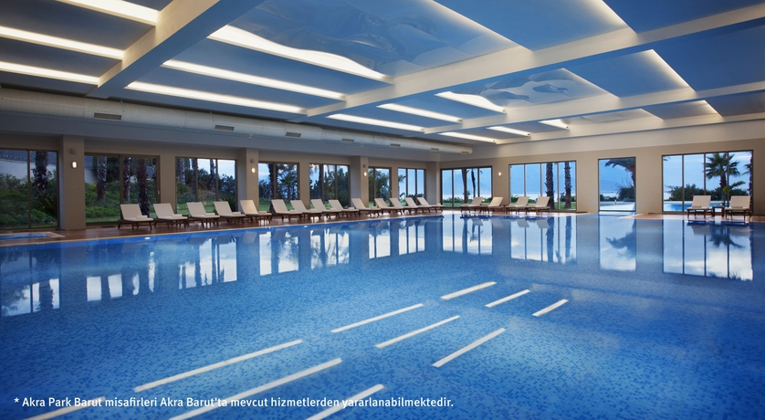 Imagen de la piscina del Hotel Akra V. Foto 18