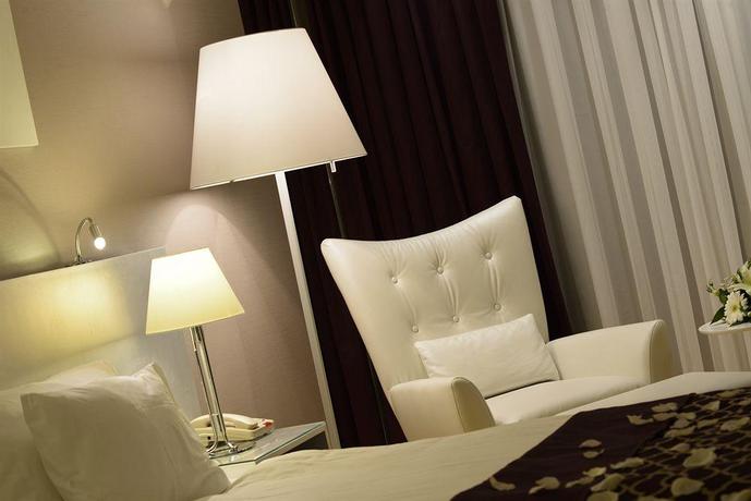 Imagen de la habitación del Hotel Akra V. Foto 8