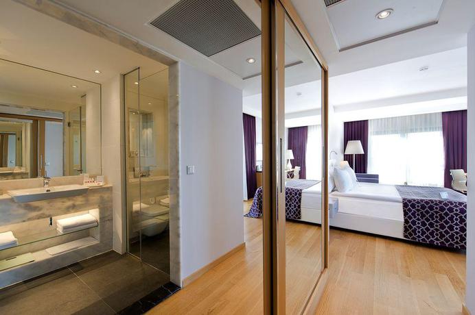 Imagen de la habitación del Hotel Akra V. Foto 9