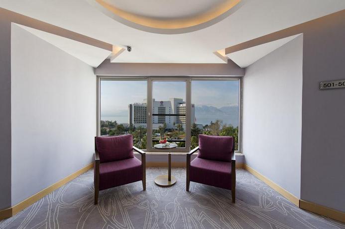 Imagen de los interiores del Hotel Akra V. Foto 17