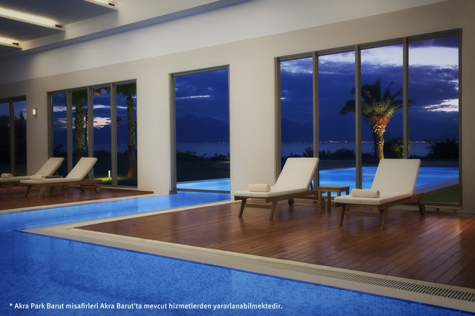 Imagen de la piscina del Hotel Akra V. Foto 19