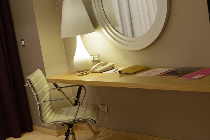 Imagen de la habitación del Hotel Akra V. Foto 11