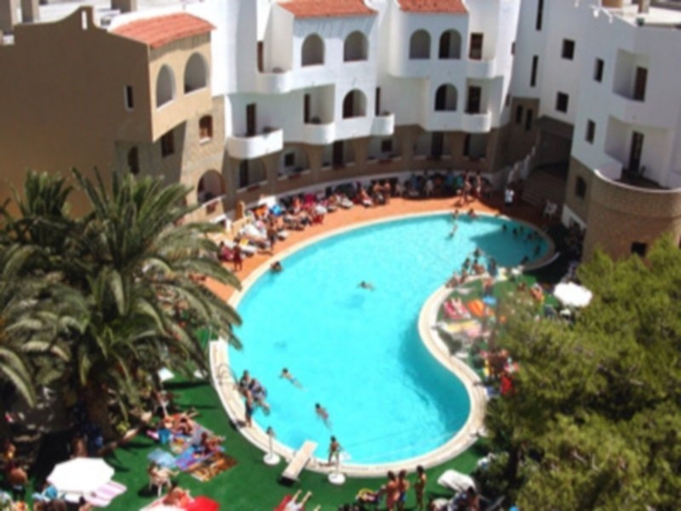 Imagen general del Hotel Akrabello. Foto 3