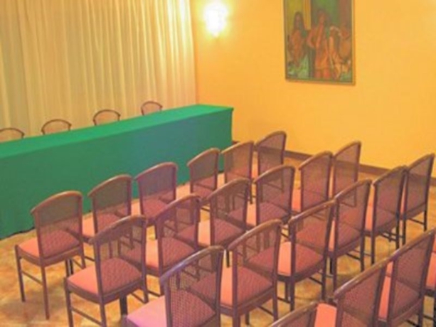 Imagen general del Hotel Akrabello. Foto 4