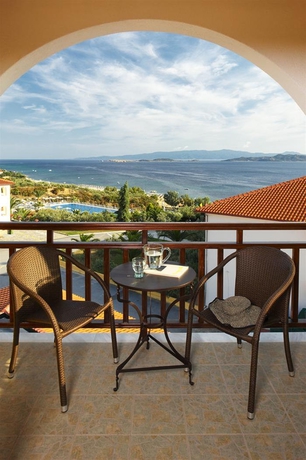 Imagen general del Hotel Akrathos Beach. Foto 3