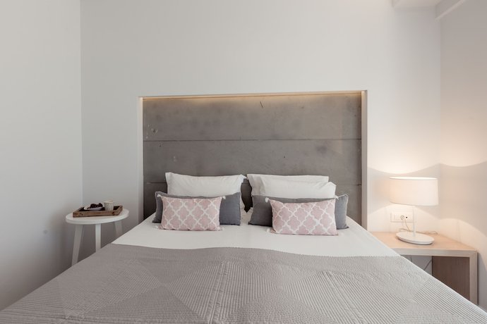 Imagen de la habitación del Hotel Akrogiali Beach Apartments. Foto 18