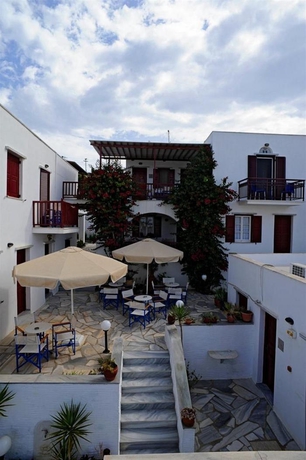 Imagen general del Hotel Akrogiali, Tinos. Foto 2