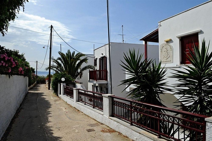 Imagen general del Hotel Akrogiali, Tinos. Foto 11
