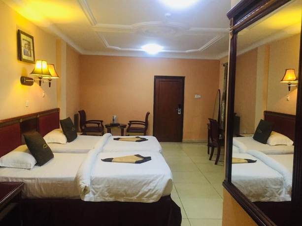 Imagen de la habitación del Hotel Akroma Plaza. Foto 7
