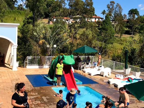 Imagen de la piscina del Hotel Akropolis Fazenda. Foto 17