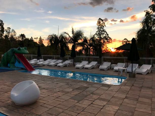 Imagen de la piscina del Hotel Akropolis Fazenda. Foto 19