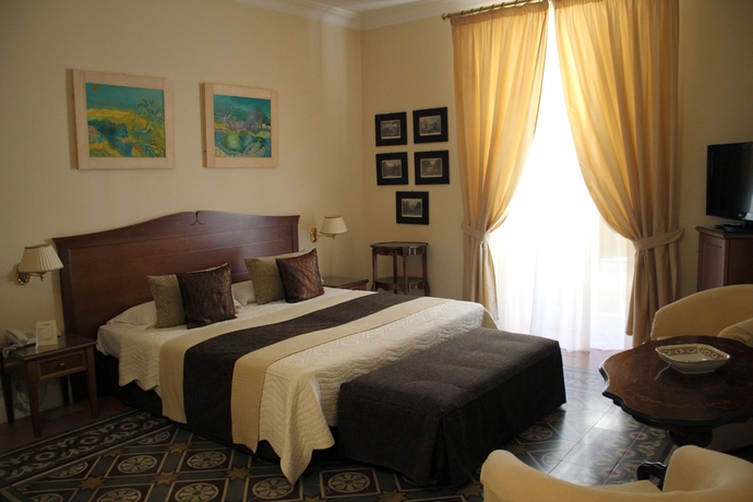 Imagen de la habitación del Hotel Akropolis, Tarento. Foto 6
