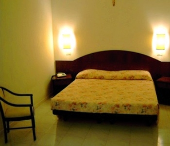 Imagen general del Hotel Akross. Foto 2