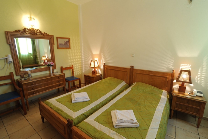 Imagen de la habitación del Hotel Akrotiri, Akrotiri. Foto 9