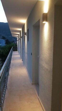 Imagen general del Hotel Akrotiri, Apollonioi. Foto 4