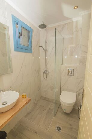 Imagen general del Hotel Akrotiri, Apollonioi. Foto 7