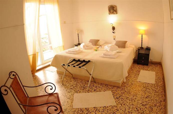 Imagen de la habitación del Hotel Akrotiri, Chania. Foto 14