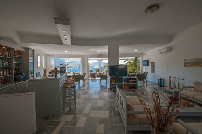 Imagen de los interiores del Hotel Akrotiri, Paros Ciudad. Foto 10