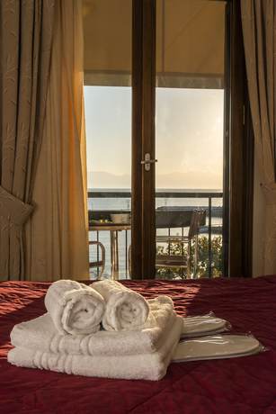 Imagen de la habitación del Hotel Akroyali and Villas. Foto 5